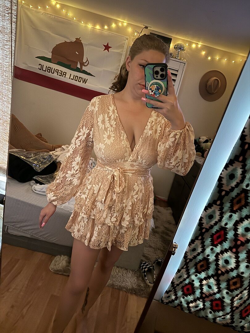 Maddox Fit & Flare Long Sleeve Romper Floral Lace Nude– Selfie Leslie