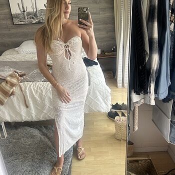 Sing To Me Keyhole Bodice Midi Dress White– Selfie Leslie