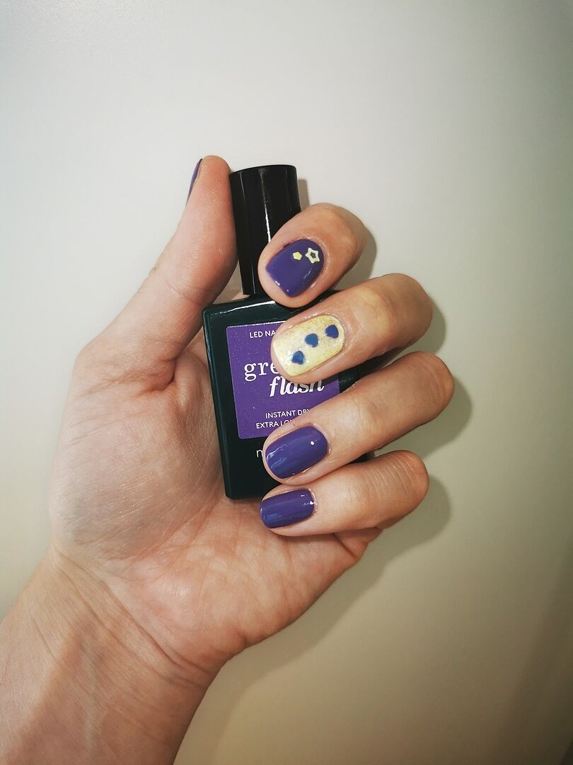 Purple Gel nail polish - Iris | Manucurist