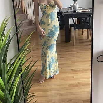 New color] Lace Trimmed Floral Dress