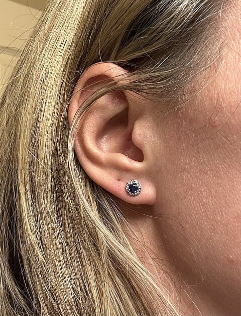 Classic earrings