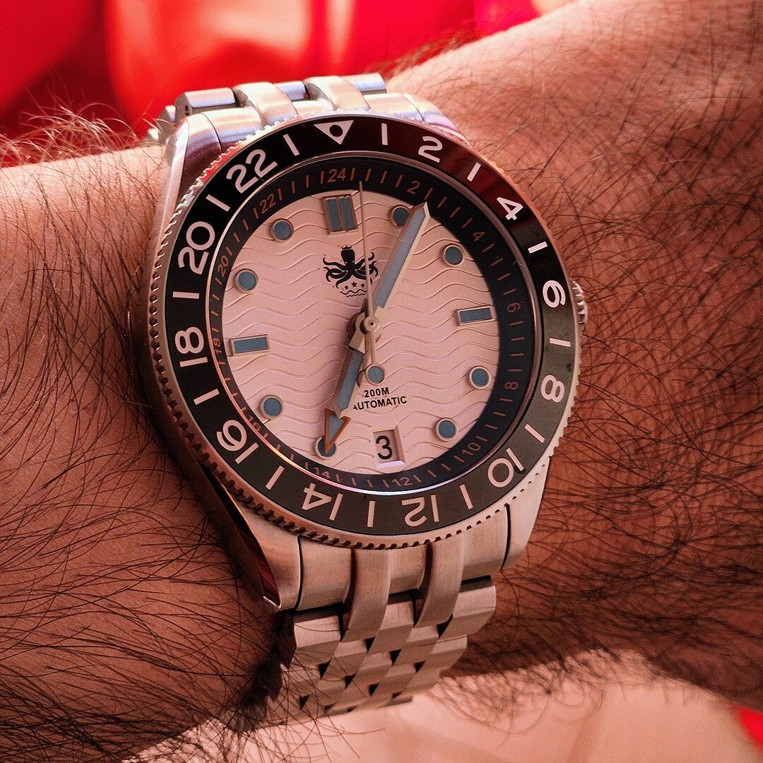 PHOIBOS Wave Master GMT 200M Automatic Diver Watch PY049E Silver