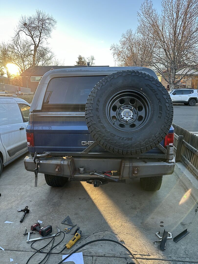 Heritage Rear Bumper Kit installed on CHEVY K5 Blazer 1987
