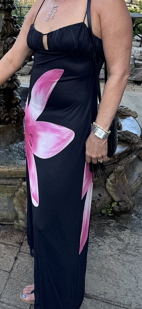 Kailua Floral Print Maxi Dress Black Selfie Leslie