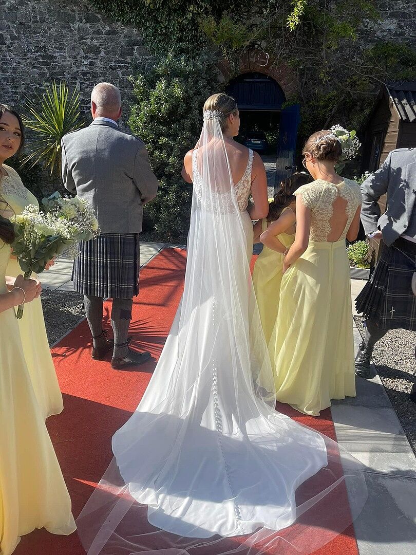 Elaine L.’s real Britten wedding