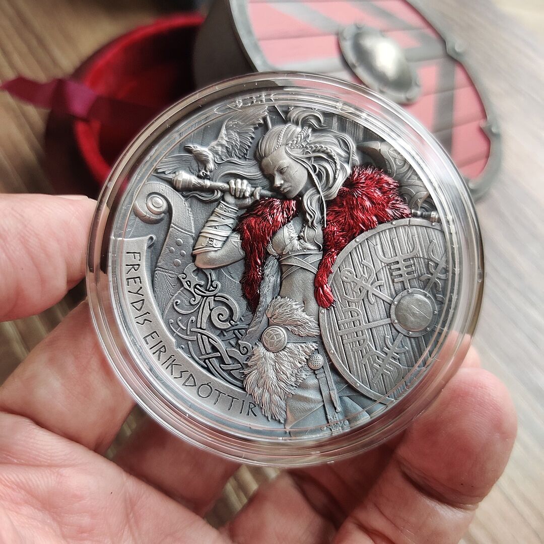 FREYDIS EIRIKSDOTTIR Way to Valhalla 2 Oz Silver Coin 2000