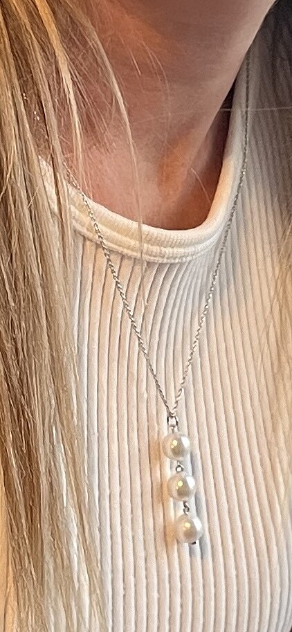 Gorgeous piece of jewelry