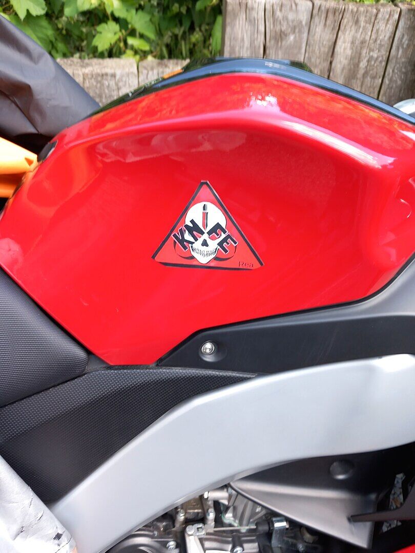 De respecter la découpe dundessin