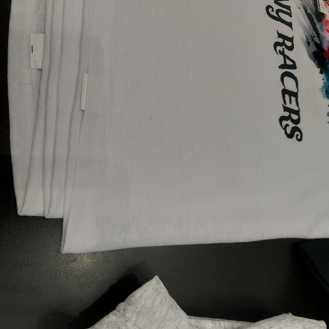 Very poor quality shirts, made poorly