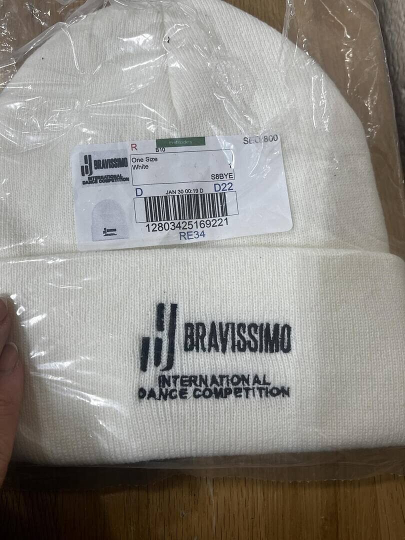 tuques mal brodées