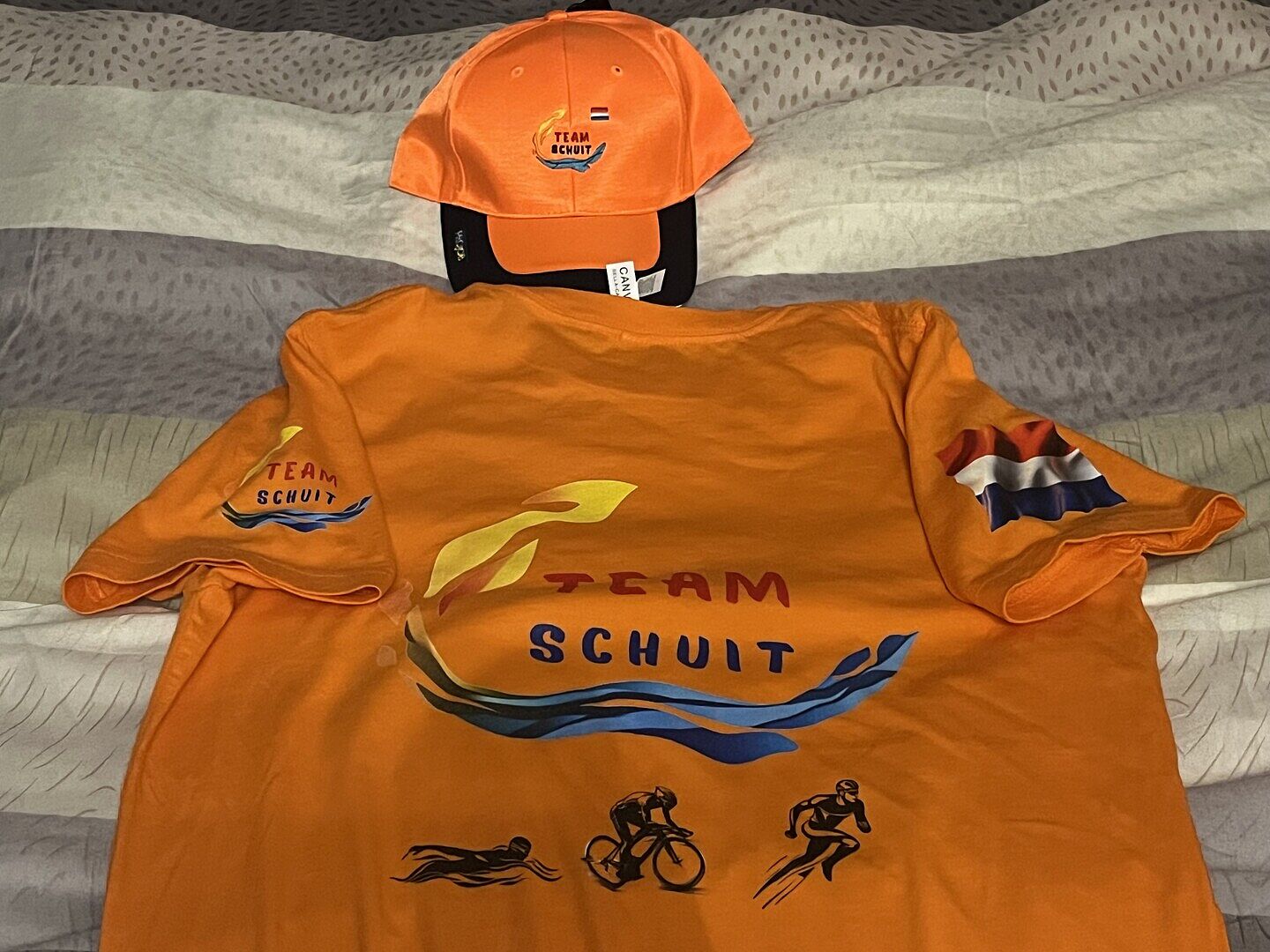 Let op KNAL oranje! Prachtig!