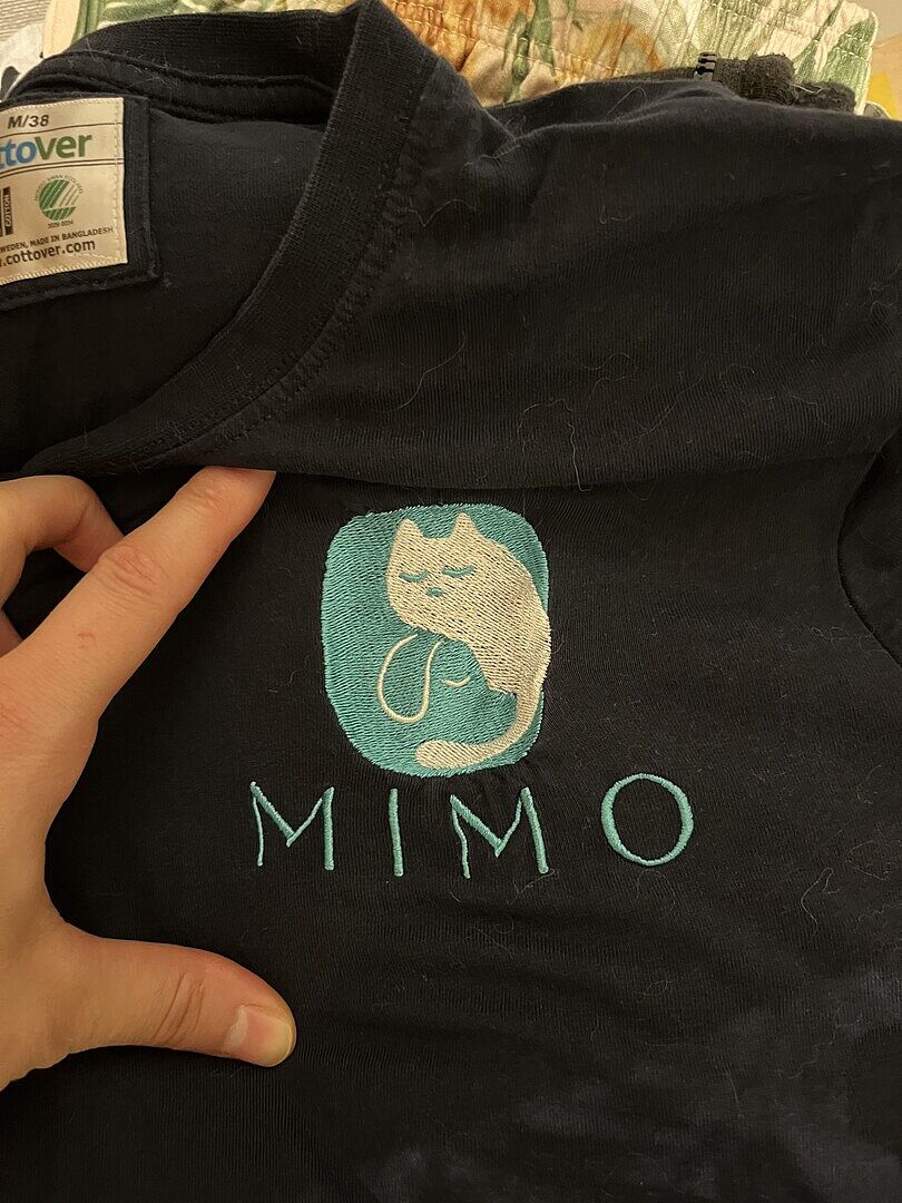 Broderie is not adapted for this tshirt