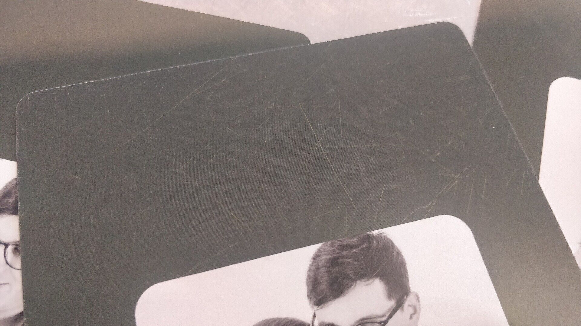 Un recto impeccable, un verso déplorable...