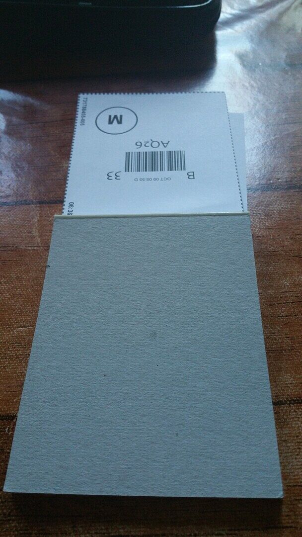 Ingen magnet!!! För starkt tryck !!