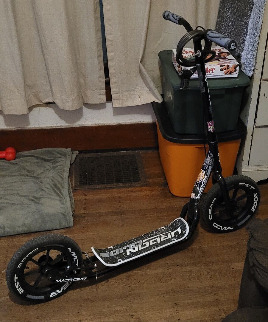 RE ARRIVAL/再入荷 Urban Gear Madd Glide Black - Scooter Commuter 洋書