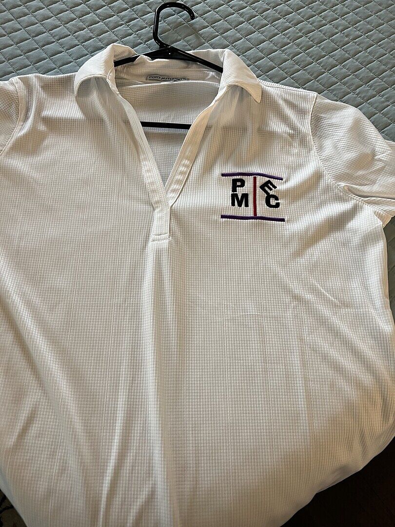 No button holes or buttons