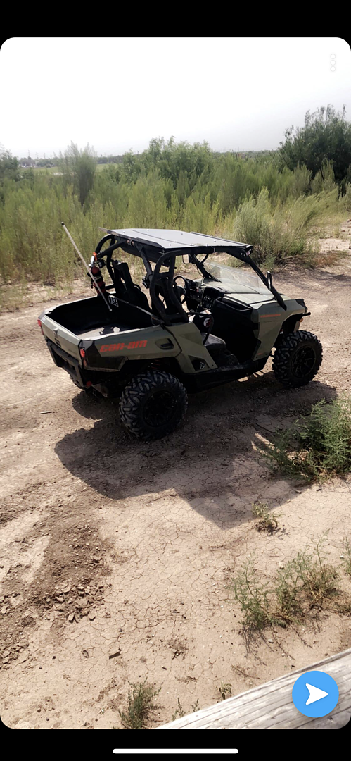 Can-Am Commander Tinted Roof