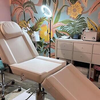 Watercolor Colorful Summer Tropical Leaf Wallpaper Mural This is my second time