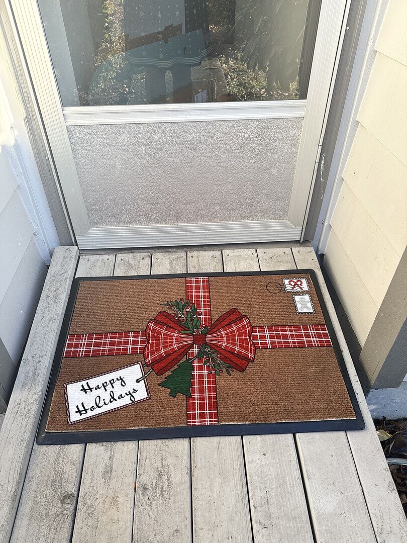 Postal Present Holiday Doormat | Ruggable