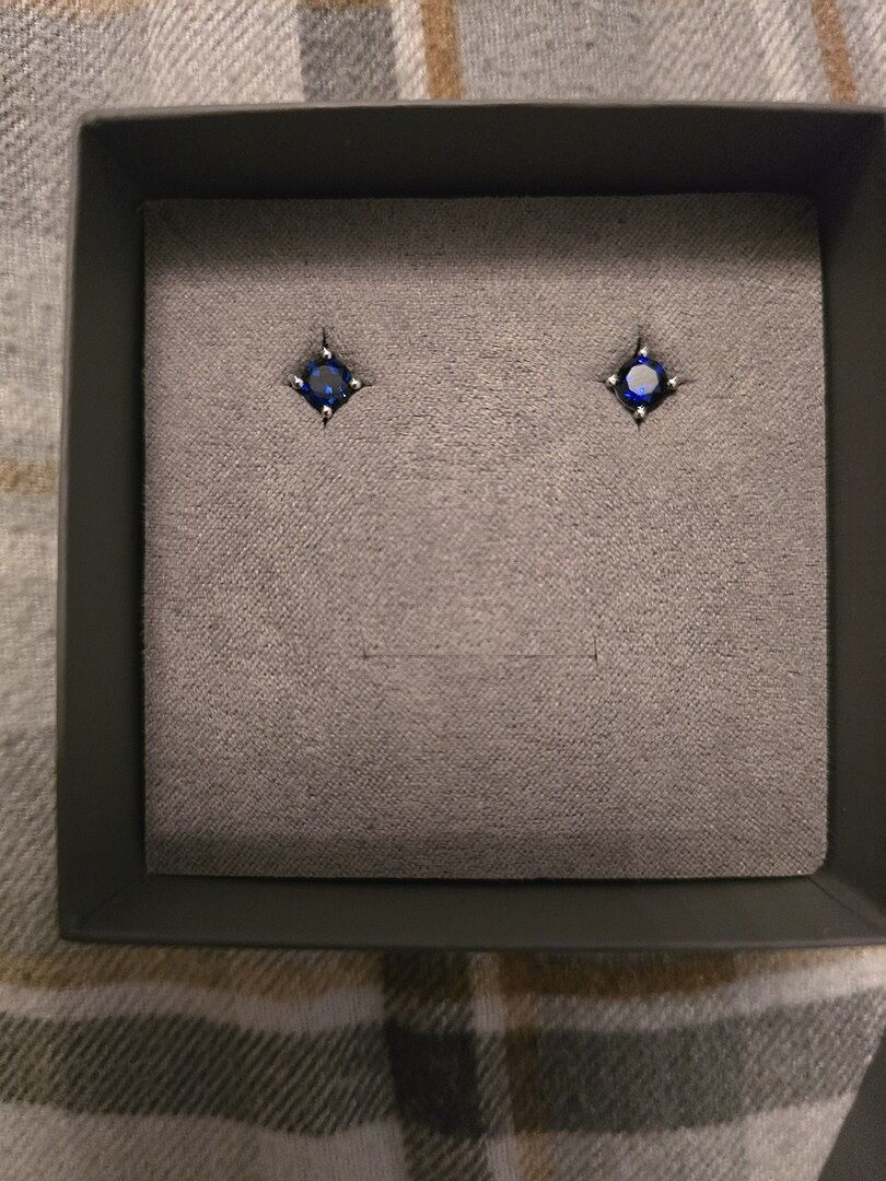 Pendant earrings and ring