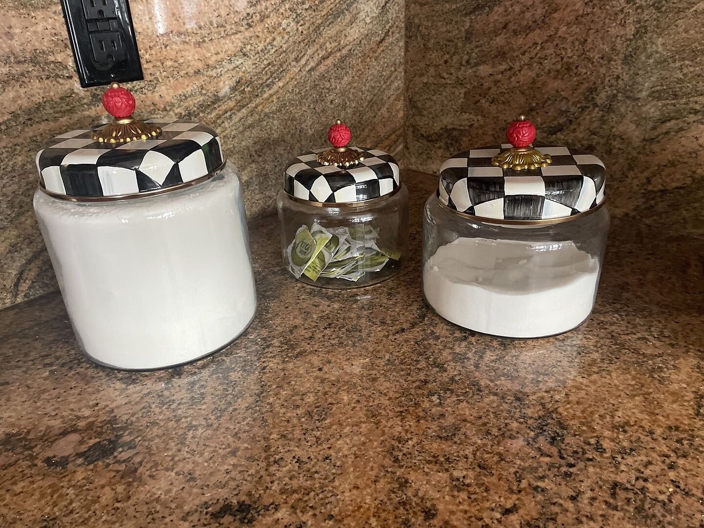 MACKENZIE-CHILDS キッチン保存容器 蓋付き Amazon｜MACKENZIE-CHILDS エナメルキャニスターセット、S (40