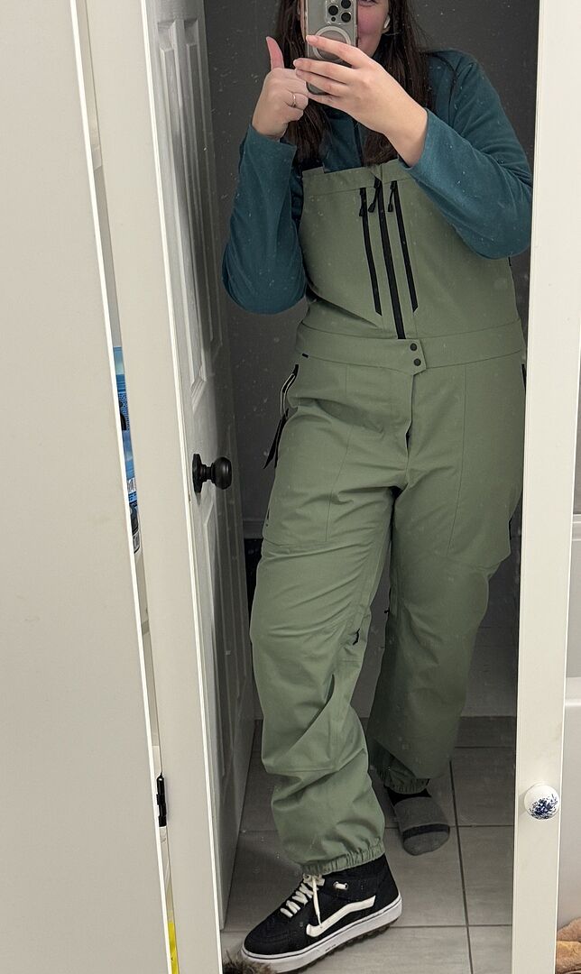 Burton Bib pants 　カーキオリーブ　レディース Women's Burton Snowboard Pants & Bibs | Premium Materials