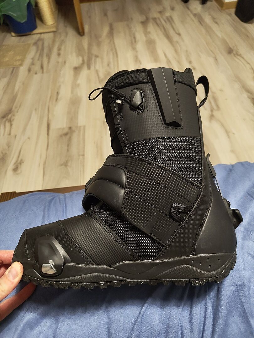 26.5 Burton Ion SO Step On