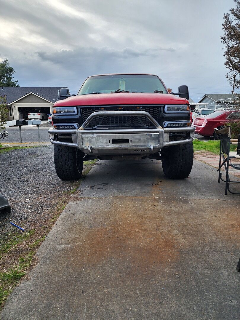 Embark Front Bumper Kit installed on CHEVY Silverado 1500 2001