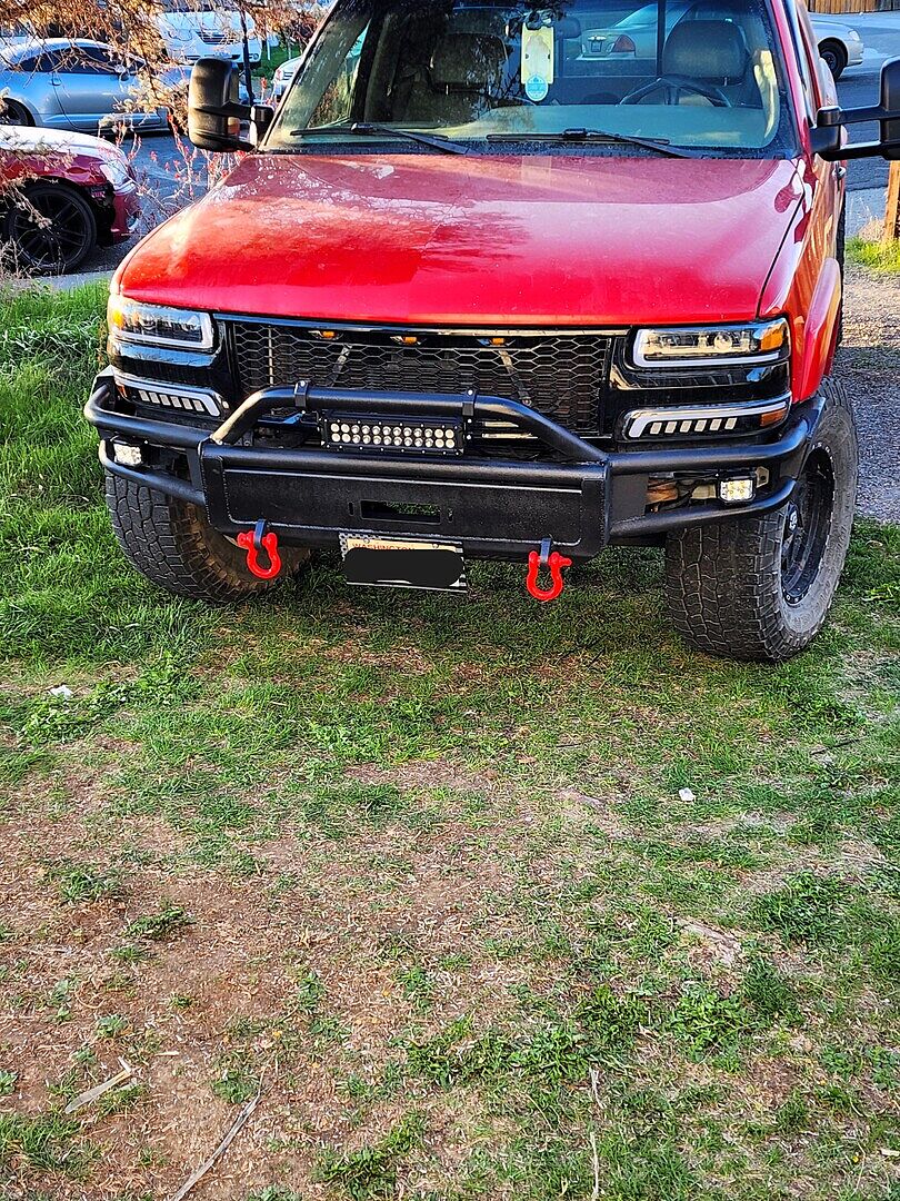 Embark Front Bumper Kit installed on CHEVY Silverado 1500 2001