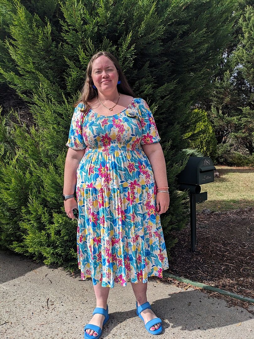 Peri Midi Dress in Purple Blooms photo review