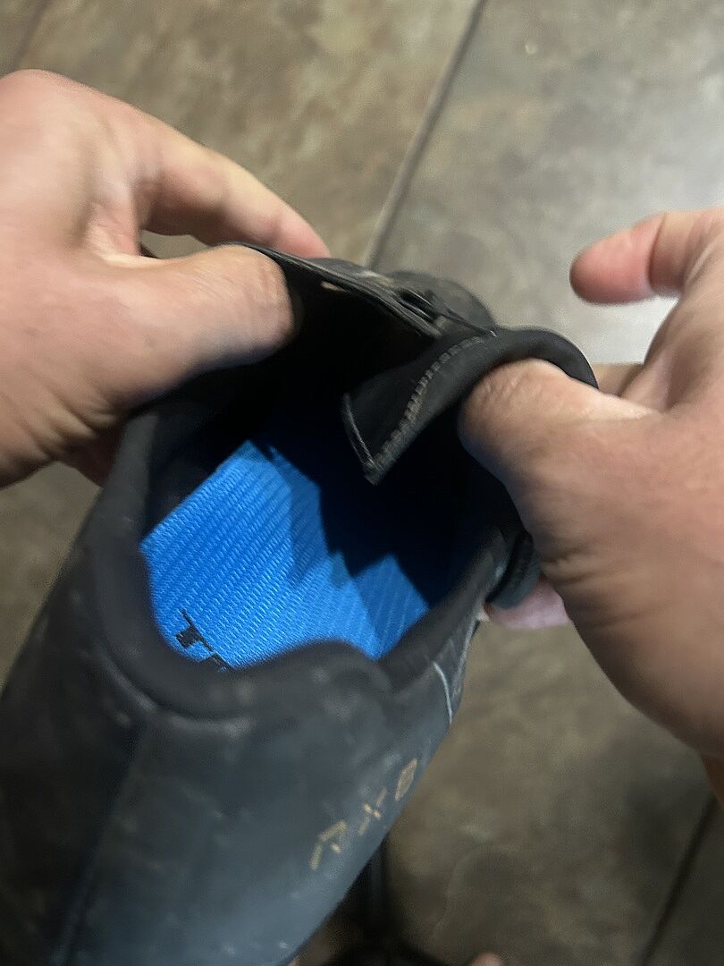 f　39色 New 2024 Exmark Lazer Z X-Series 60 in. Kawasaki FX801V 25.5