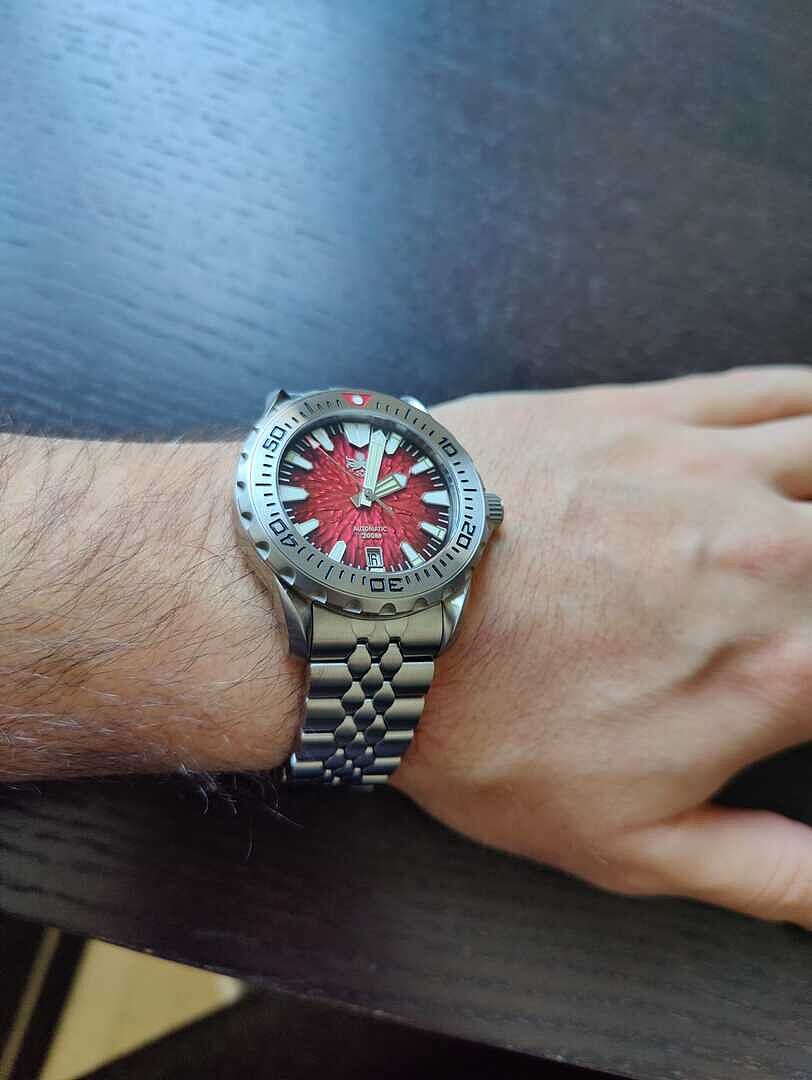 PHOIBOS KRAKEN 200M Automatic Diver Watch PY059E Lava Red