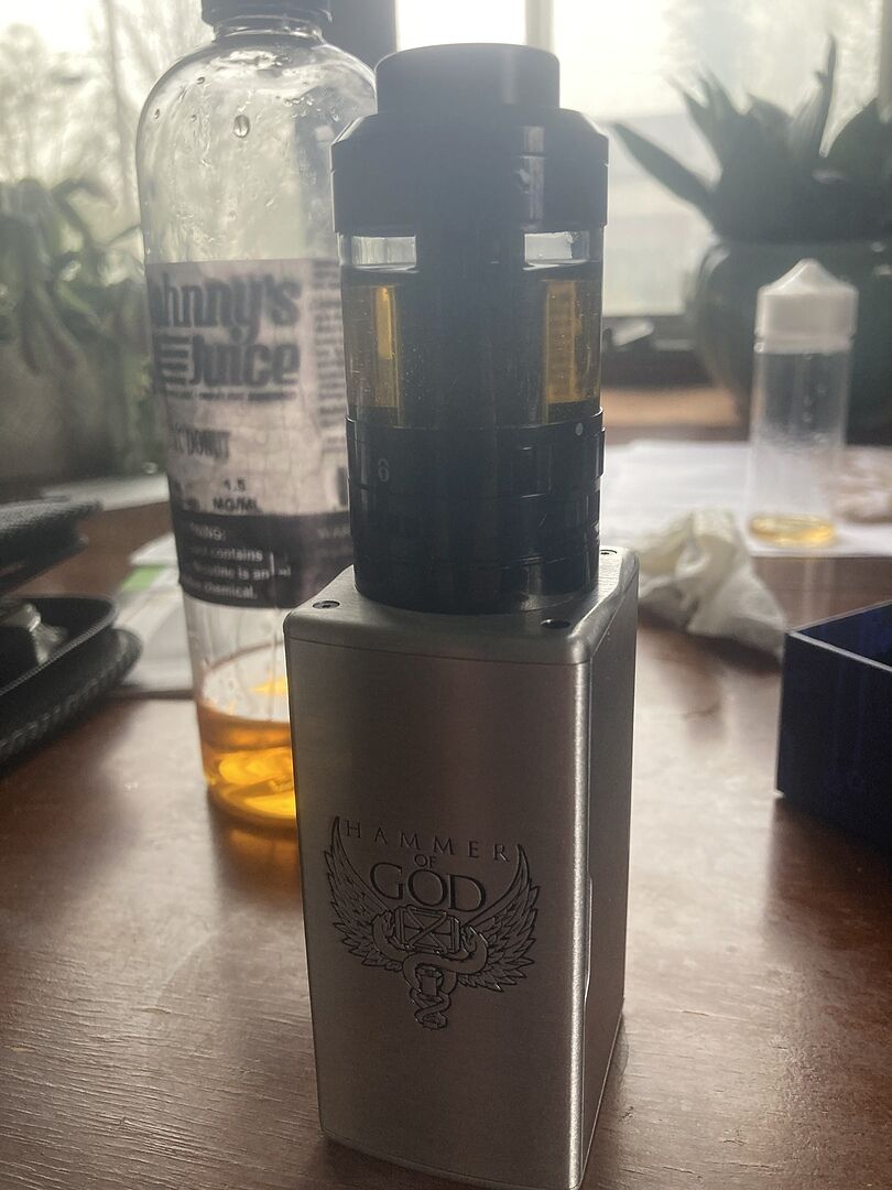 liquido sigaretta elettronica banana ice Vaperz Cloud Hammer of God 400 Box Mod