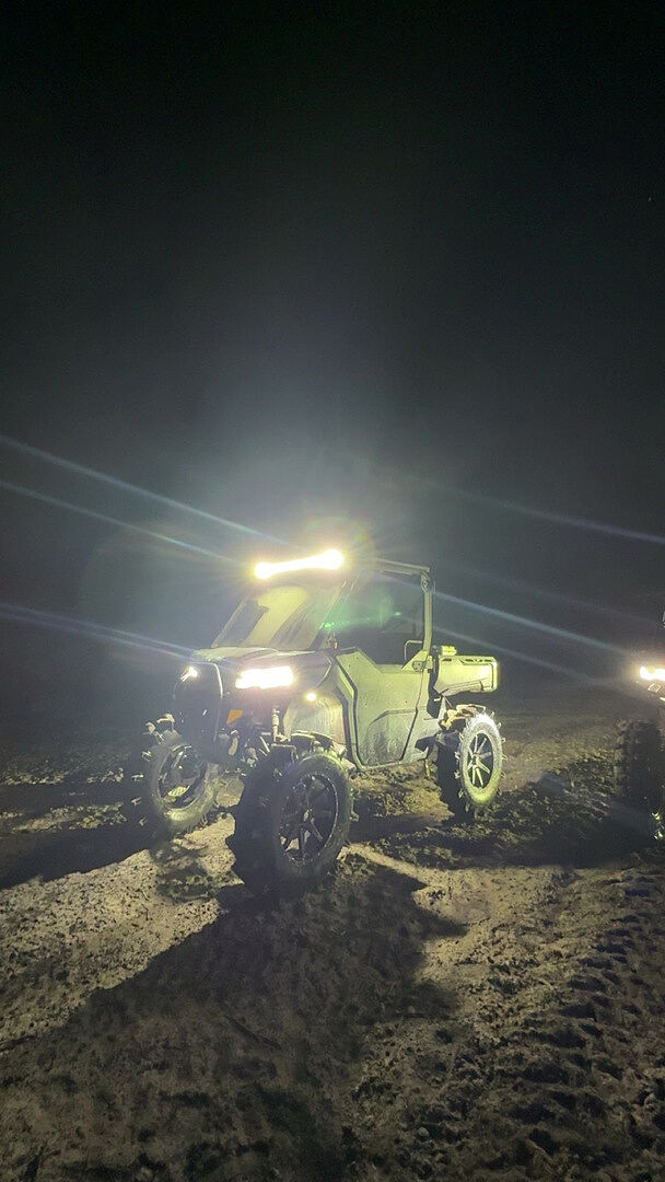 Can-Am Defender HD10 6