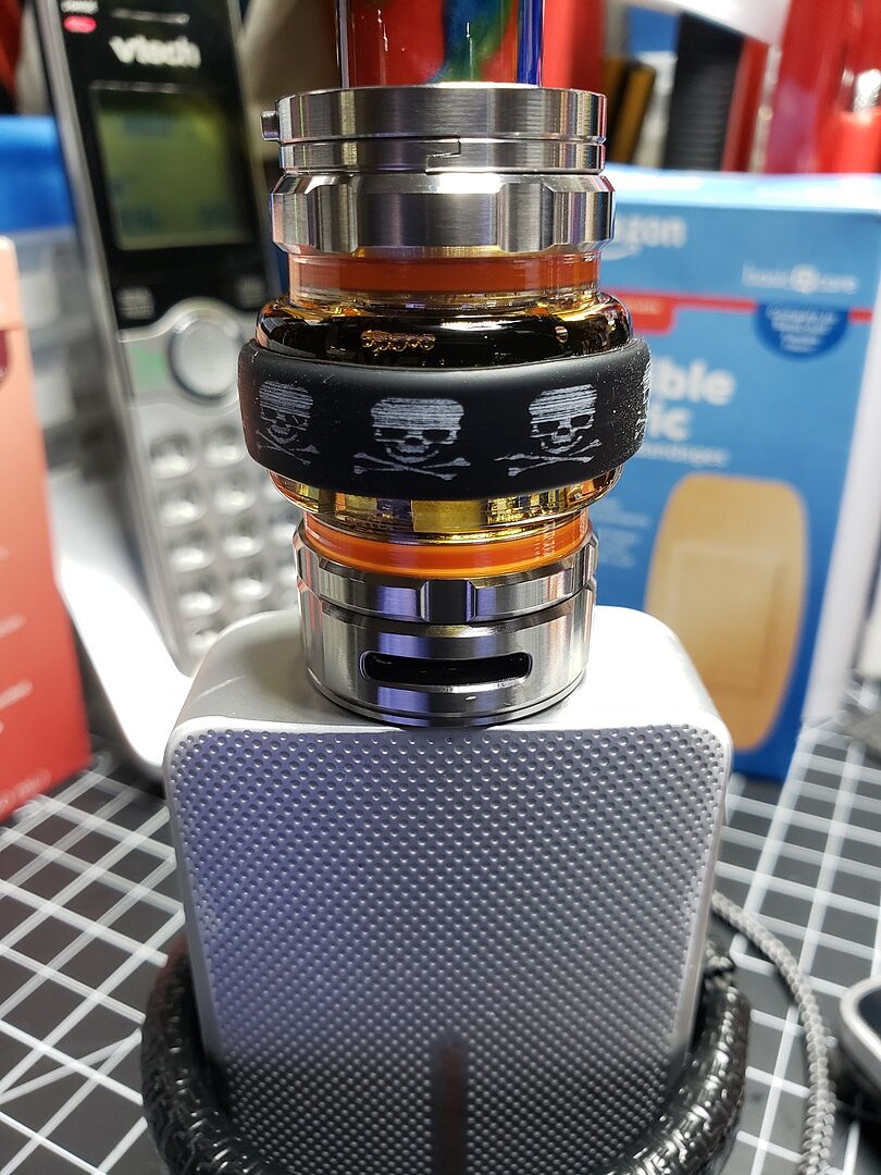 SMOK TFV16 Sub-Ohm Tank SMOK TFV16 Sub-Ohm Tank