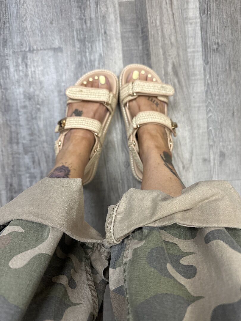 新色♪ Steve Madden BIGMONA ラフィア 厚底 ビッグモナ 人気♪ BIGMONA Natural Raffia Leather Women's Platform Sandal