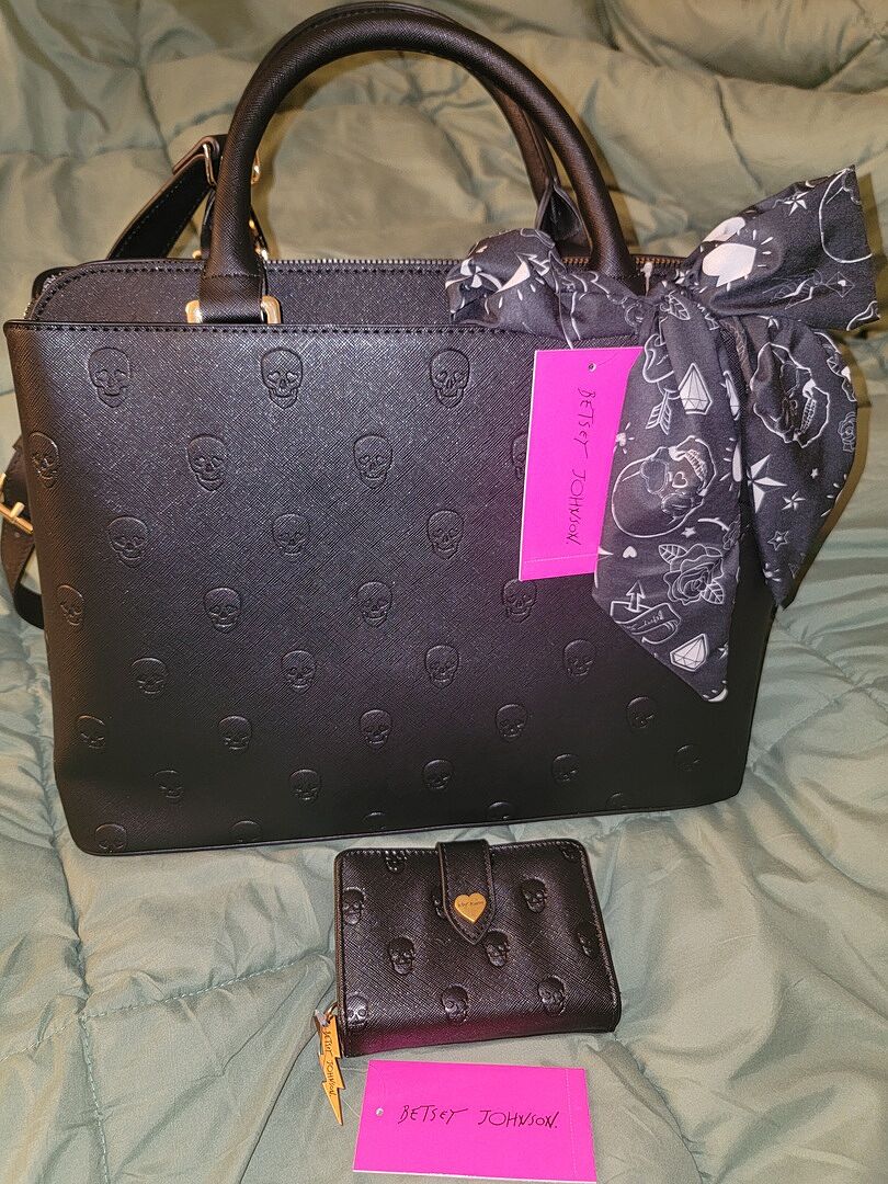 SKULLICIOUS SATCHEL Black Bag | Skull Satchel Crossbody Bag