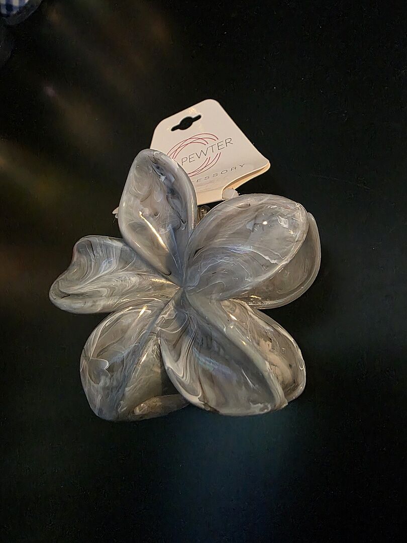 Floral Grace Claw Hair Clips – Pink Pewter