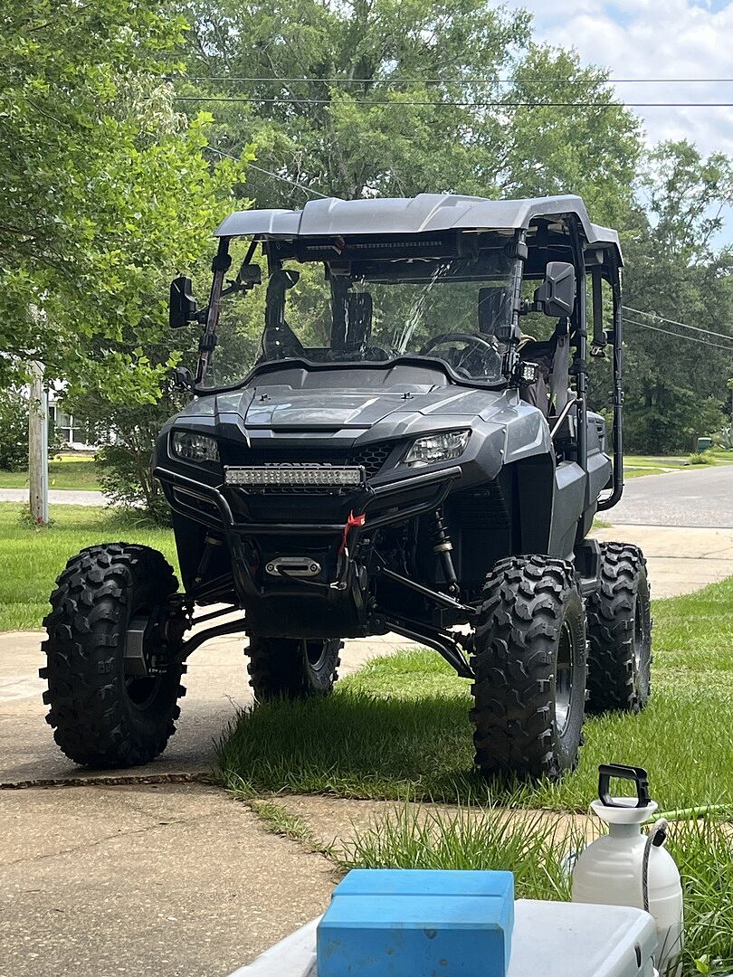 Honda Pioneer 700 4