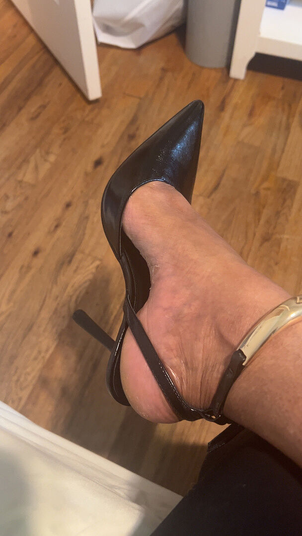 【Steve Madden】AVENUE ポインテッドトゥ パンプス ヒール AVENUE Black Pointed-Toe Pump Heel | Women's Heels – Steve