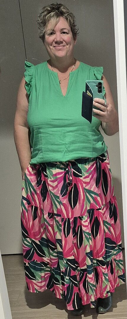 Carrie Skirt in Ash Mixed Floral photo review