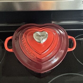 Heart Cocotte - Heart Dutch Oven | Le Creuset
