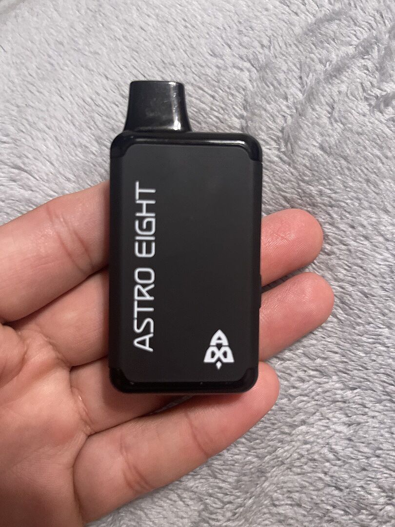 Astro Eight Live Cosmic Carats Blend Disposable 3.5G - $18.99