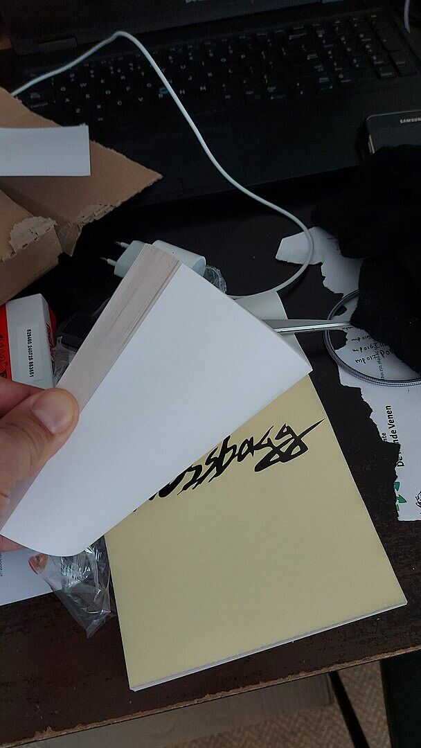FACTUURBOEK IS ZONDER REGELS GEPRINT