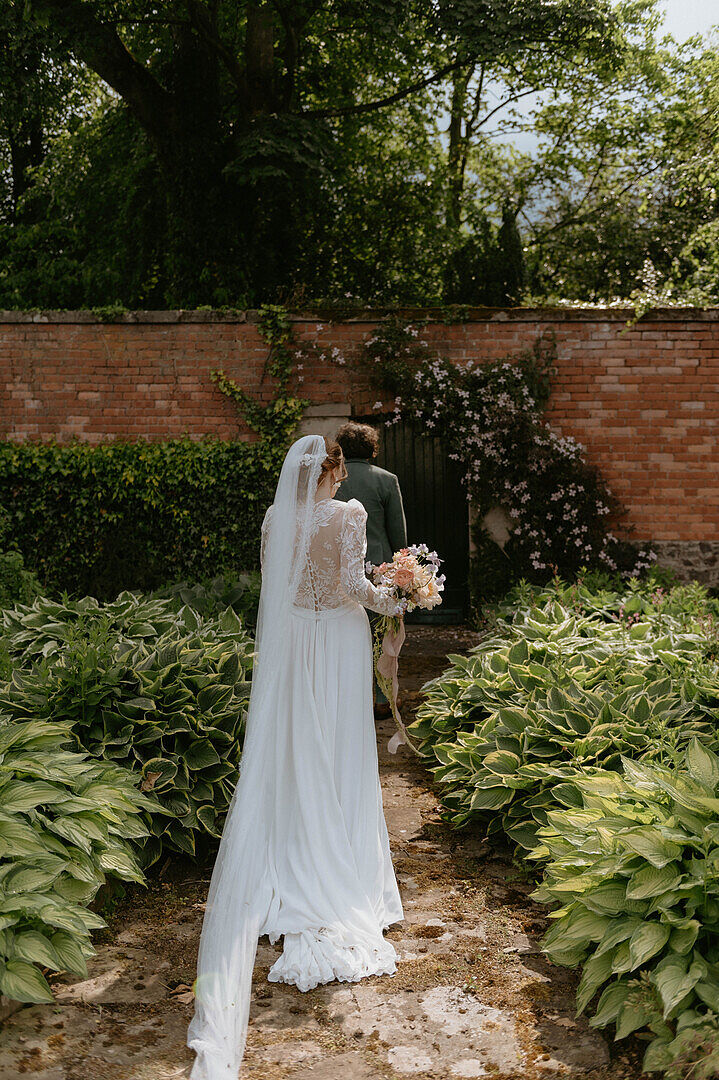 Claire M.’s real Britten wedding
