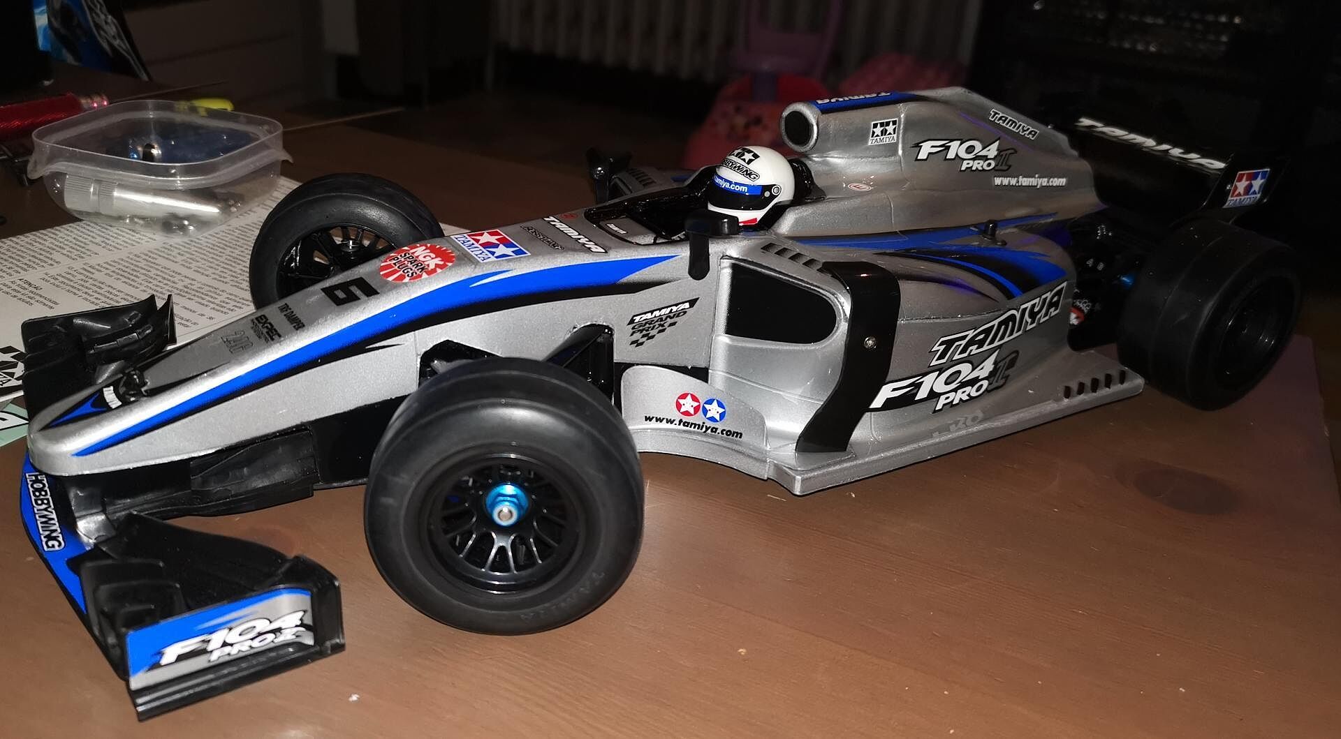 Tamiya Formula 1 F-104 Pro 2 KIT 58652
