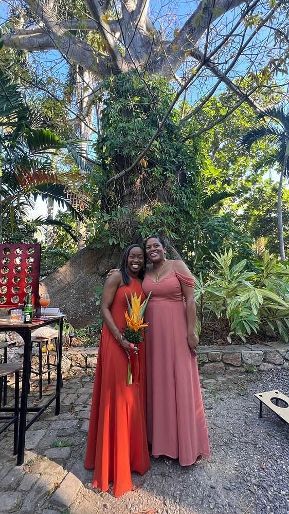 Review image from Neisha W.