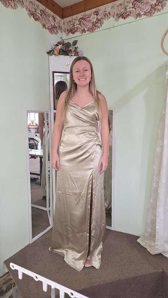 Review image from KAYLEE J.