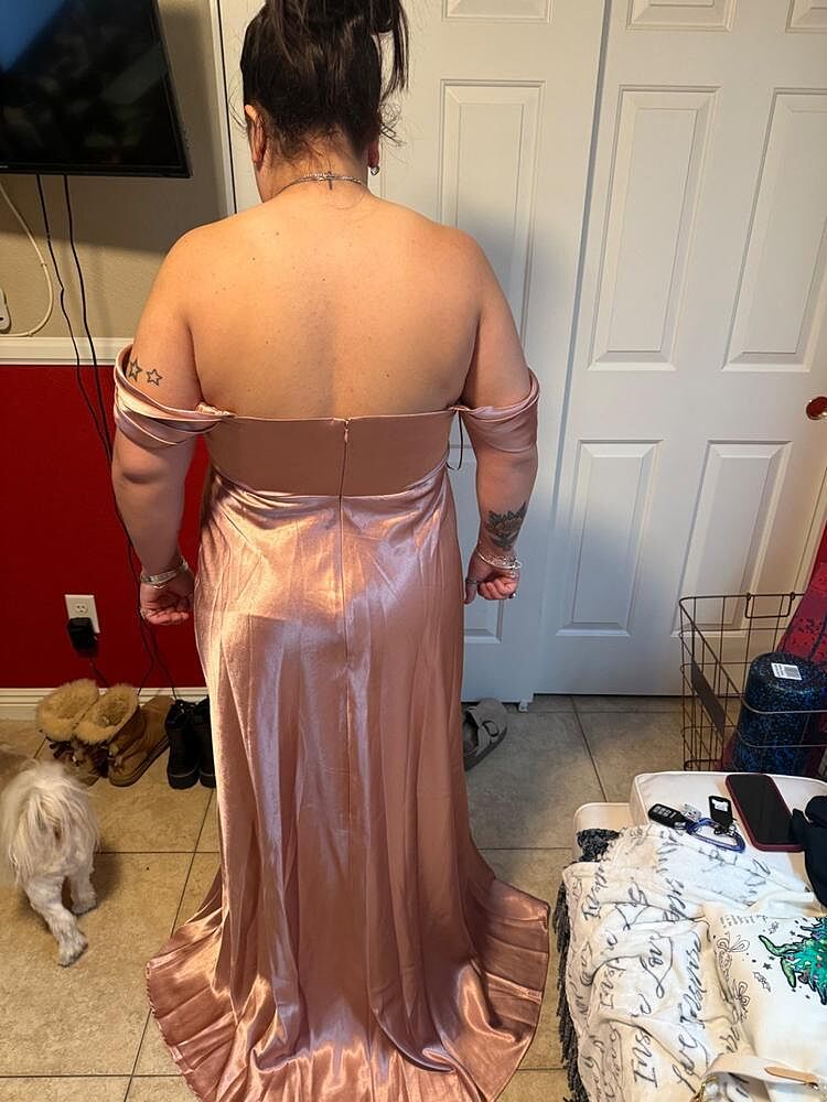 Review image from Leslie K.