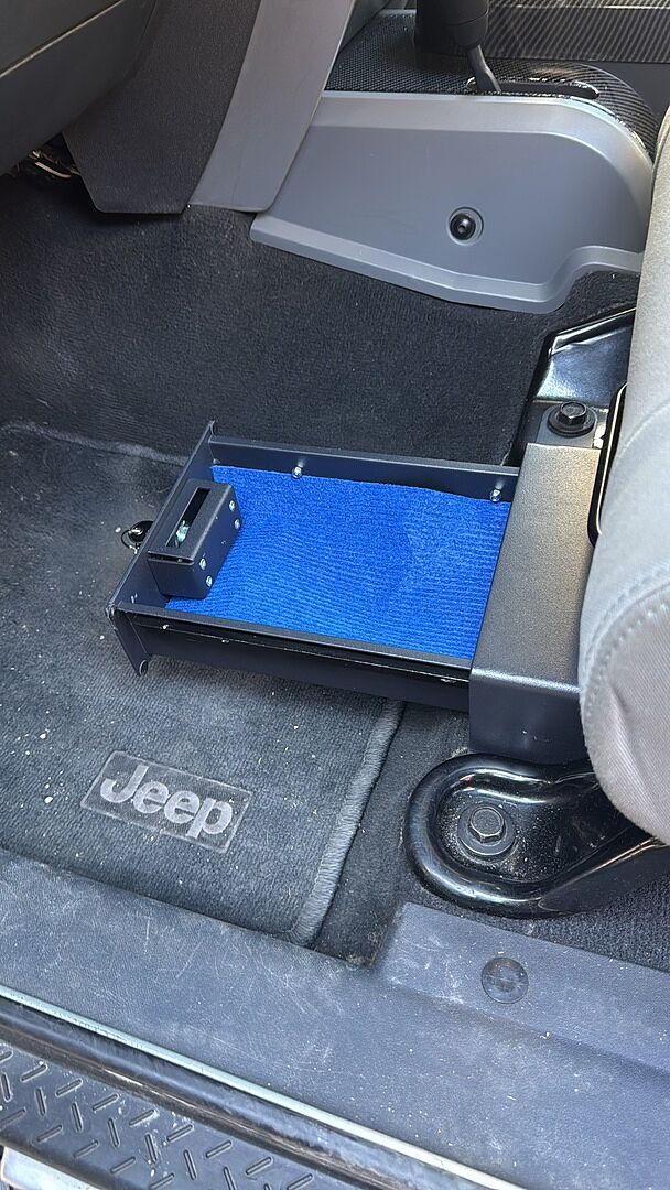 Underseat Lock Box - Bestop | Leading Supplier of Jeep Tops